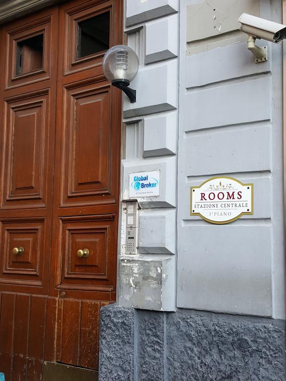 Rooms Stazione Centrale Neapel Exterior foto