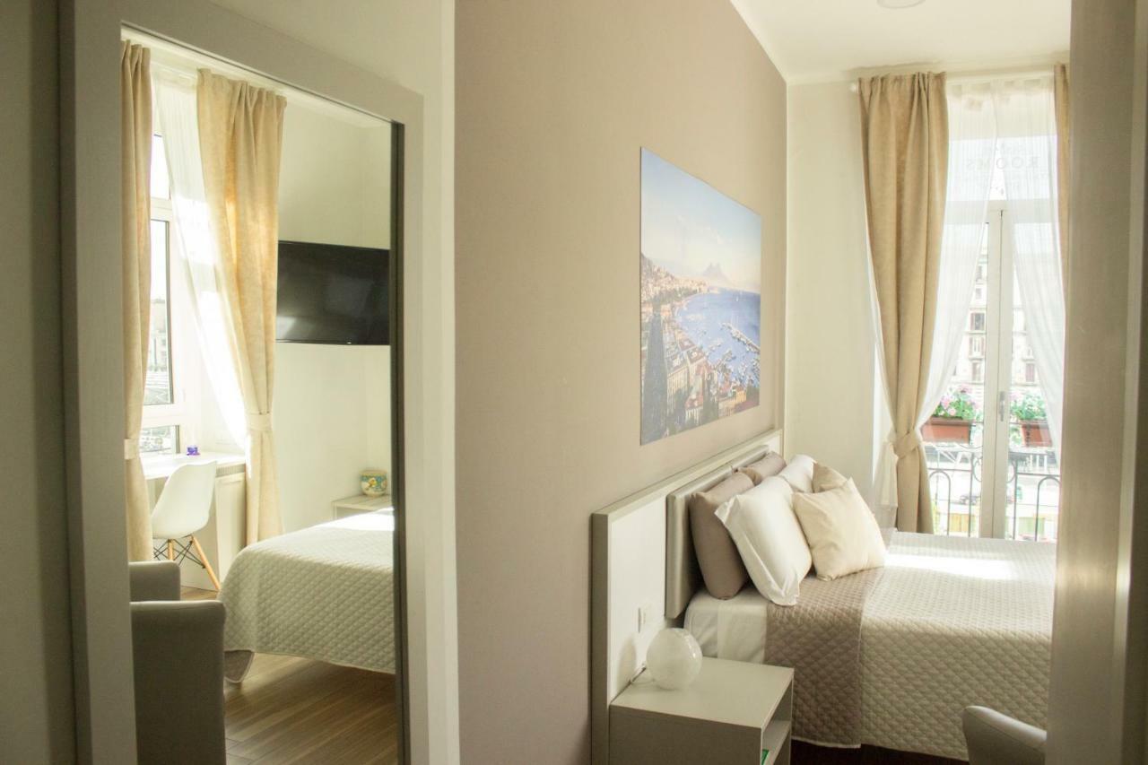 Rooms Stazione Centrale Neapel Exterior foto