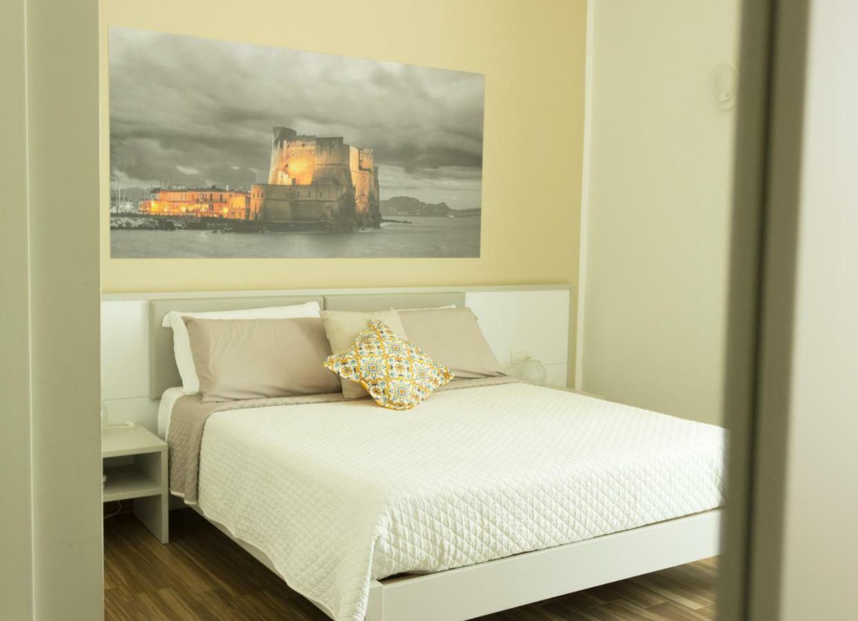 Rooms Stazione Centrale Neapel Exterior foto