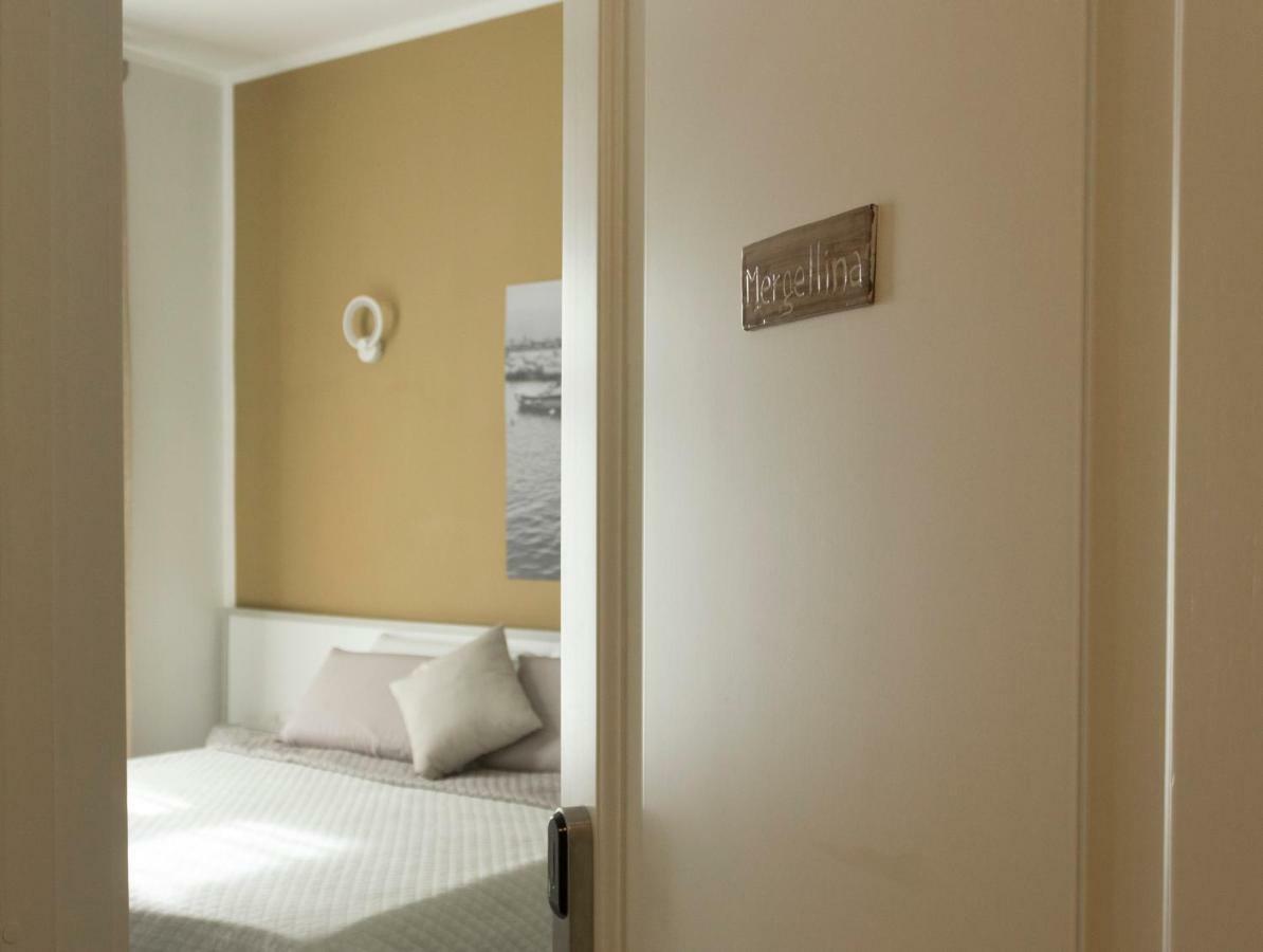 Rooms Stazione Centrale Neapel Exterior foto