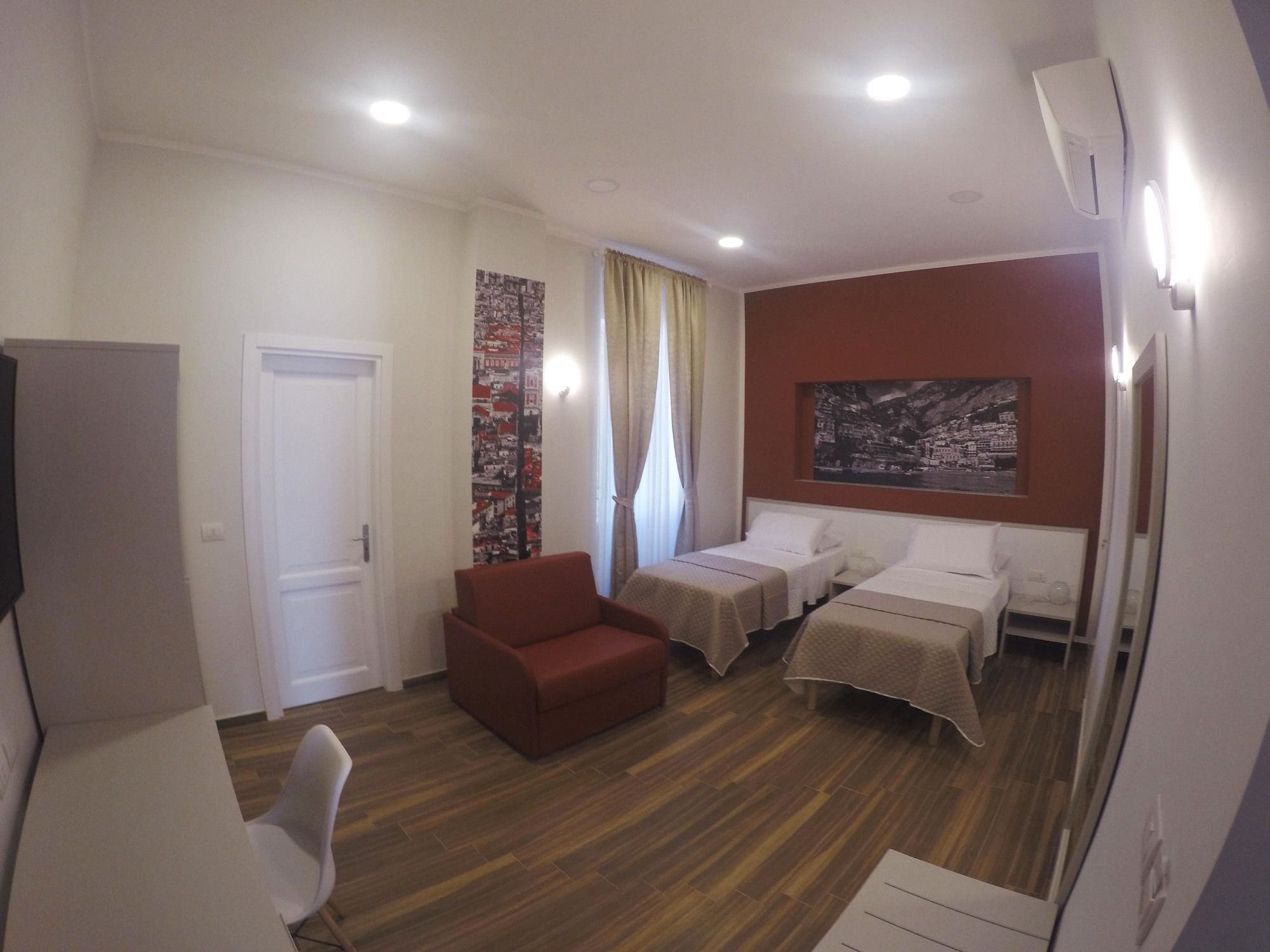 Rooms Stazione Centrale Neapel Exterior foto